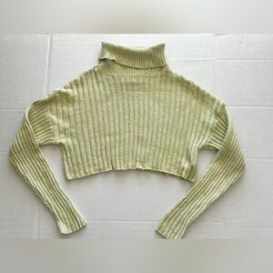 Forever 21 cropped knit turtle neck long sleeve size large
